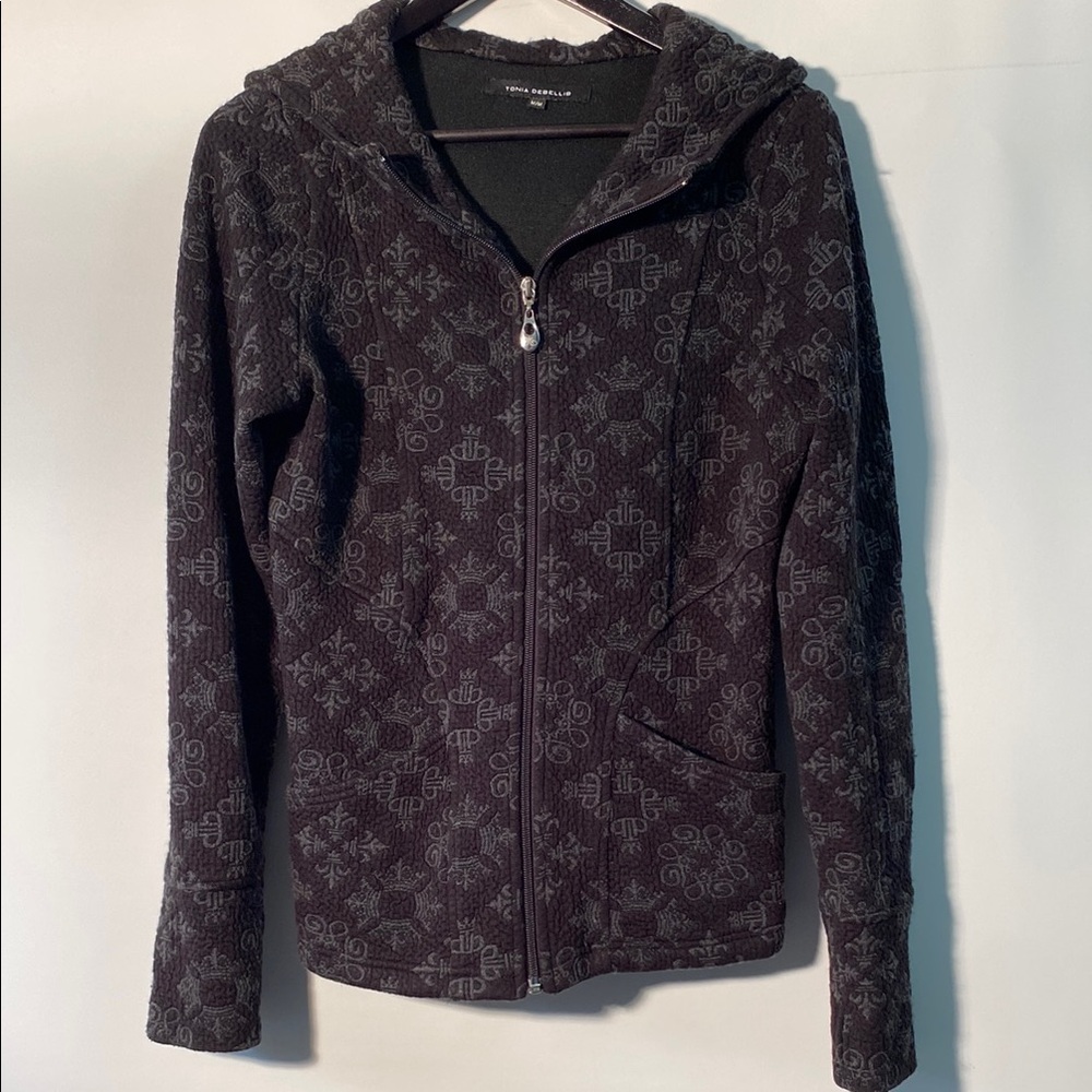 Tonia Debellis hooded light weight jacket.